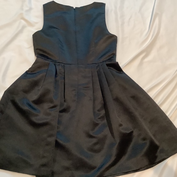 Cece by Cynthia Steffe Black Satin Red Rose Fit and Flare Cocktail Dress, Size 6 - Picture 13 of 15
